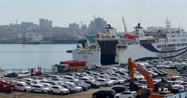 Застрявшие на границе. Что ждёт машины после скачка утильсбора?