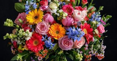 Искусство цветочного подарка: как выбрать и заказать идеальный букет, преодолевая расстояния