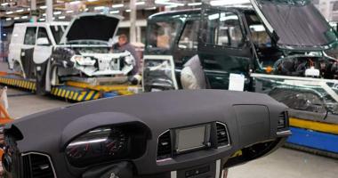 Блэкауты привели к остановке кубинского завода УАЗ