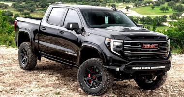  Стальной «Голиаф». Hennessey превратил GMC Sierra в охотника на Raptor