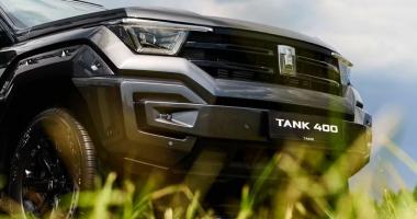 TANK 400 Hi4-T штурмует уральские дороги