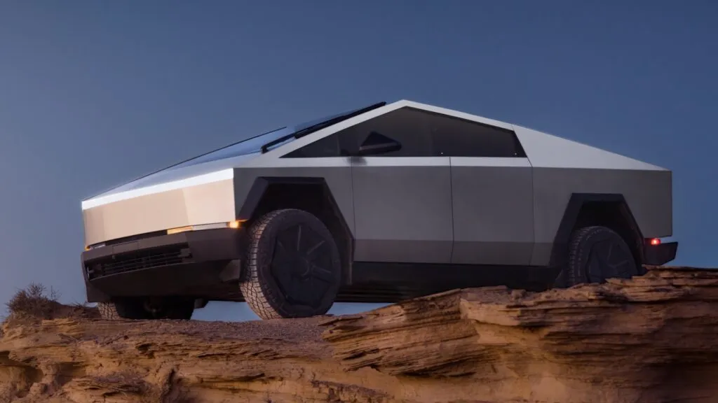 Ценовой ребус Tesla: Cybertruck дорожает на фоне падающих продаж