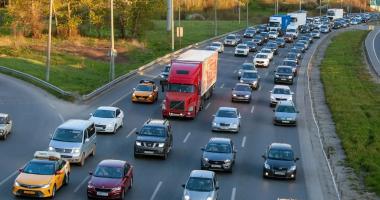 Автопарк РФ стремительно дряхлеет. ГИБДД бьёт тревогу
