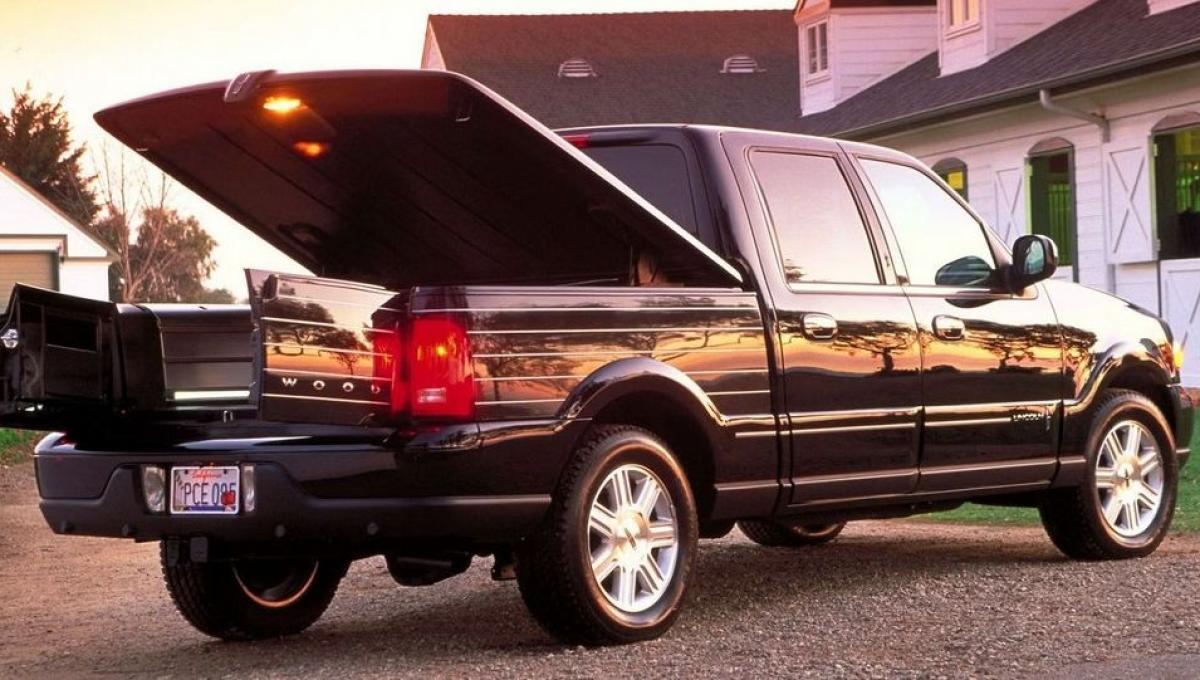 Крёстный отец люксовых пикапов. Почему американцы забыли Lincoln Blackwood?