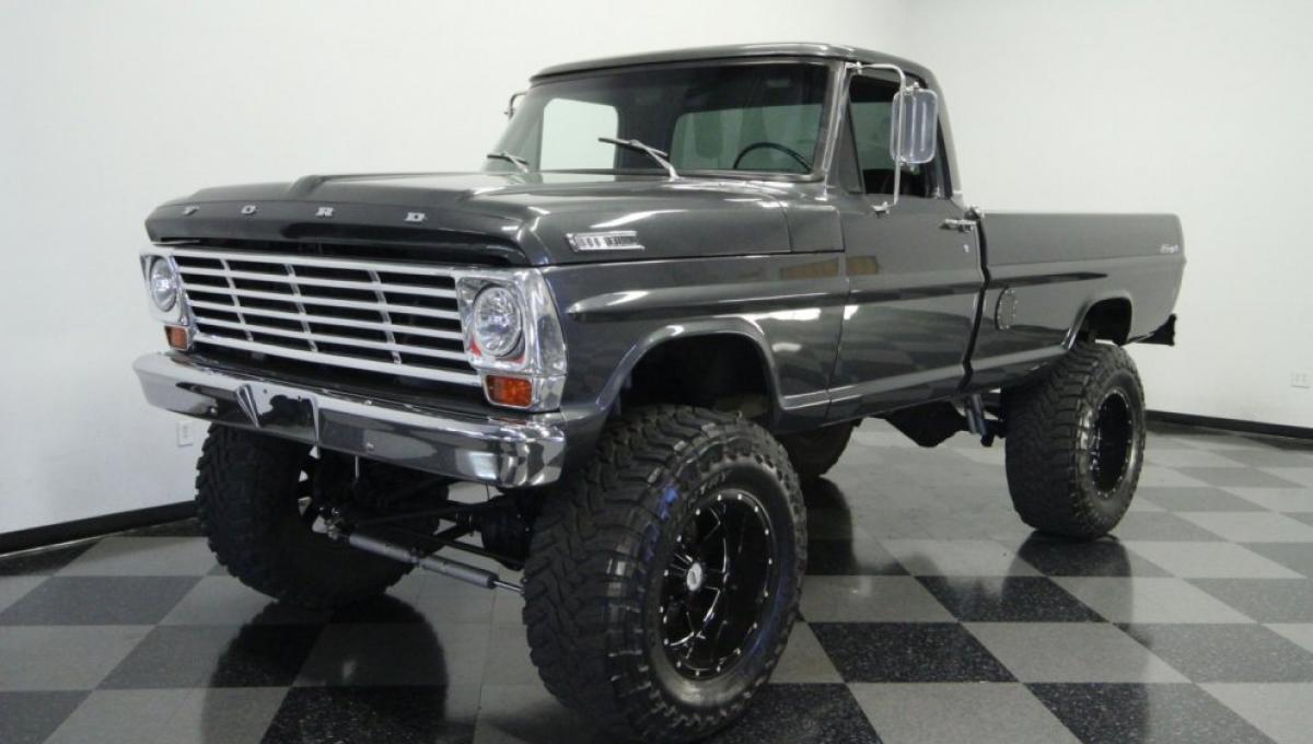 Ford F-100 1967 года сделает вас королём дороги 