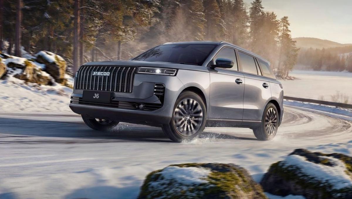 Дмитрий Леонтьев: JAECOO J6 – новый конкурент LADA Vesta Cross