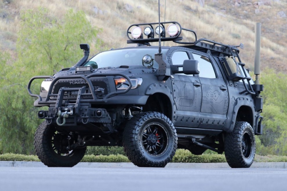 Toyota Tundra Snow