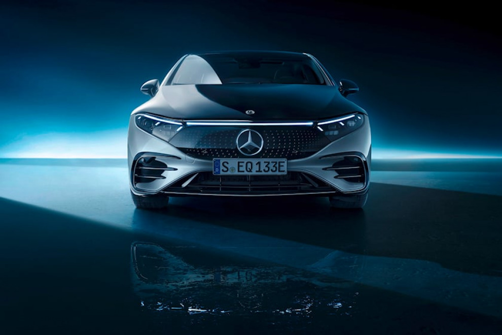 Mercedes работает над своей радиаторной решёткой уже 122 года