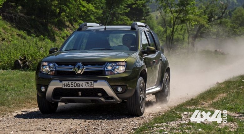 Самые популярные кроссоверы октября