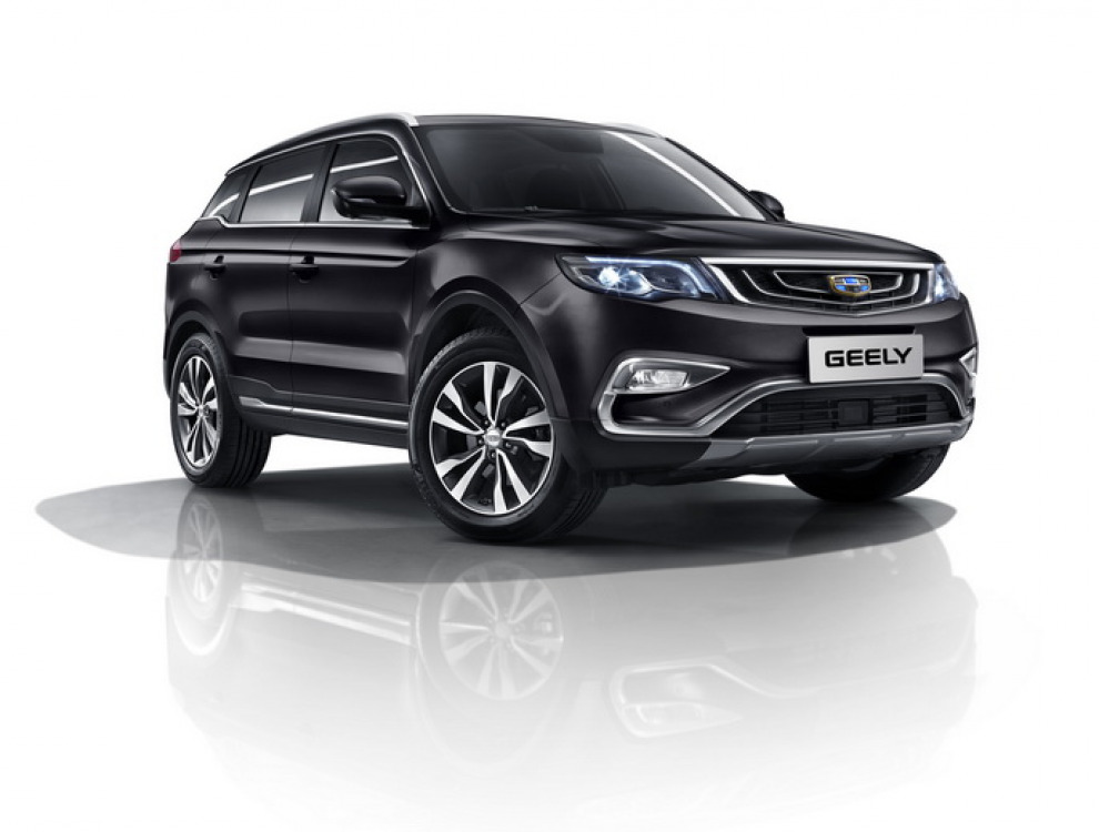 Объявлены рублёвые цены на Geely Atlas с турбированным мотором