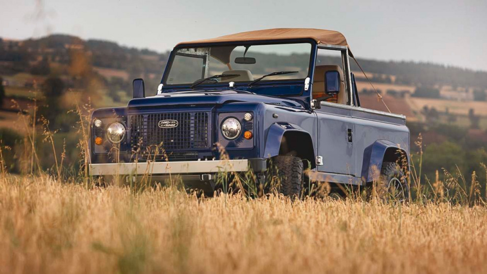 Представлен рестомод Land Rover Defender от Kingsley. Современное прочтение классики