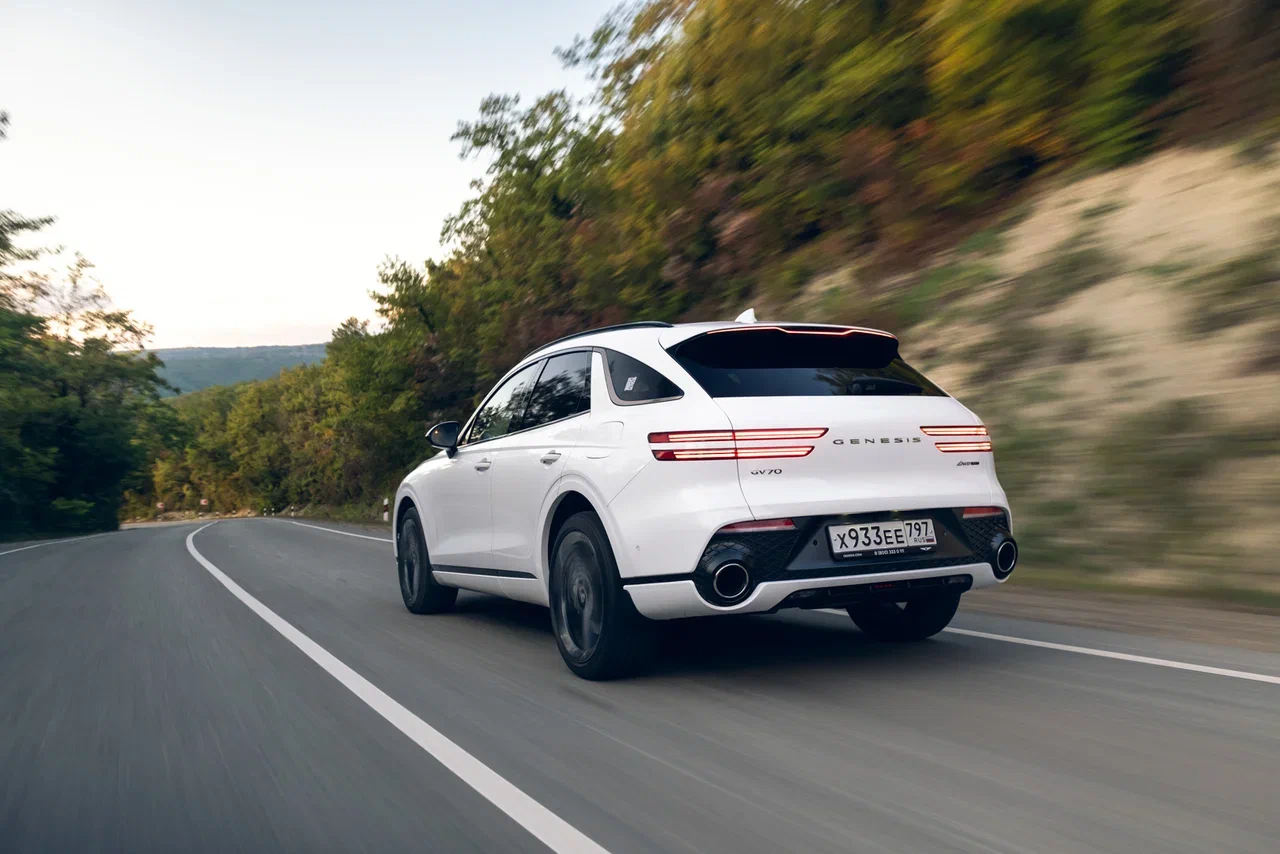 Genesis GV70. Немцы в городе есть?