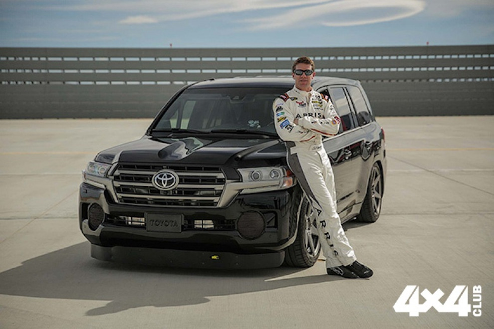 Toyota Land Cruiser разогнался до 370 километров в час