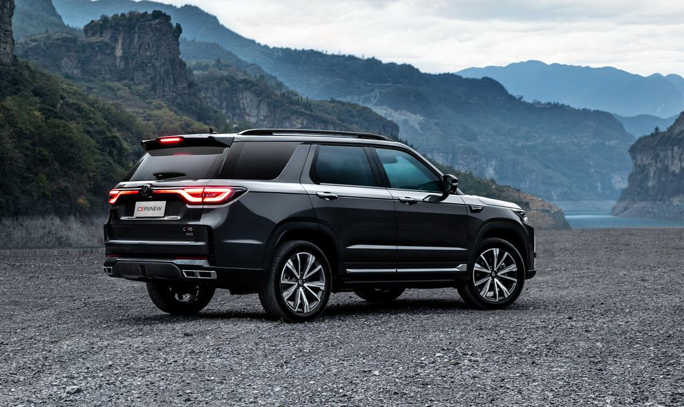 CHANGAN начал продажи обновлённого кроссовера CS95