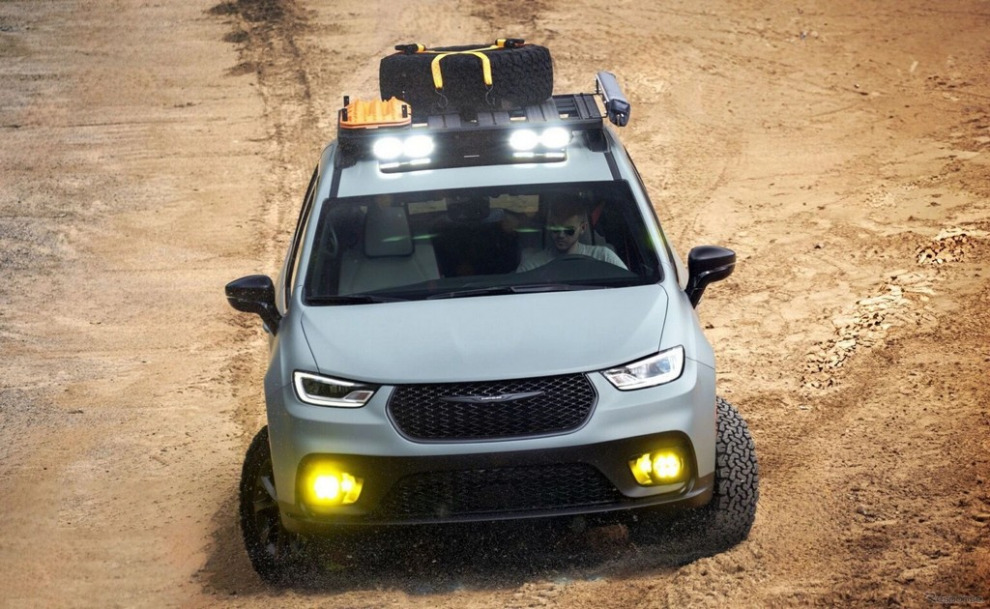 Chrysler Pacifica Grizzly Peak: приключения начинаются с порога