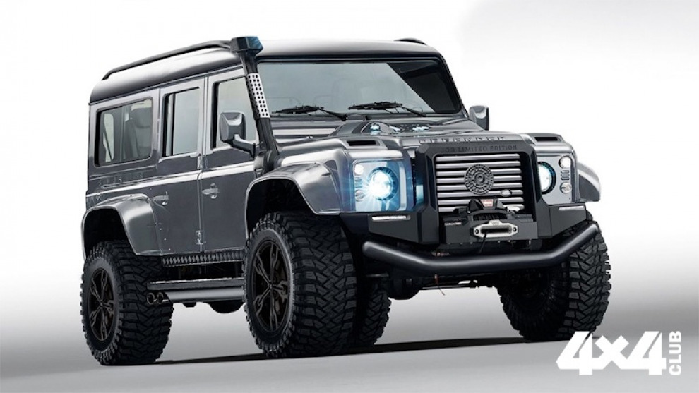 Бывший глава «Лотуса» придумал очень злой Land Rover Defender с V8