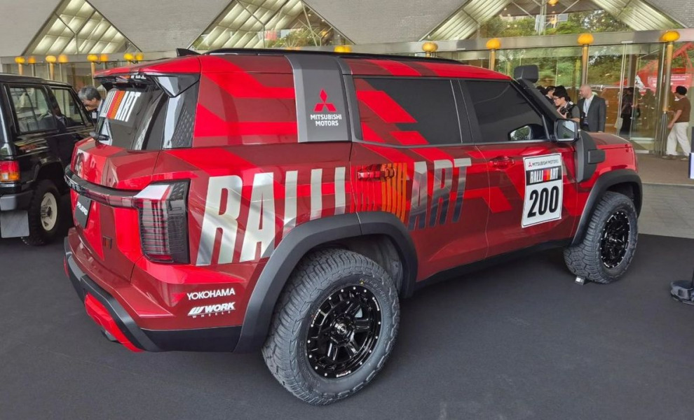 Mitsubishi показала раллийный концепт на базе нового Pajero