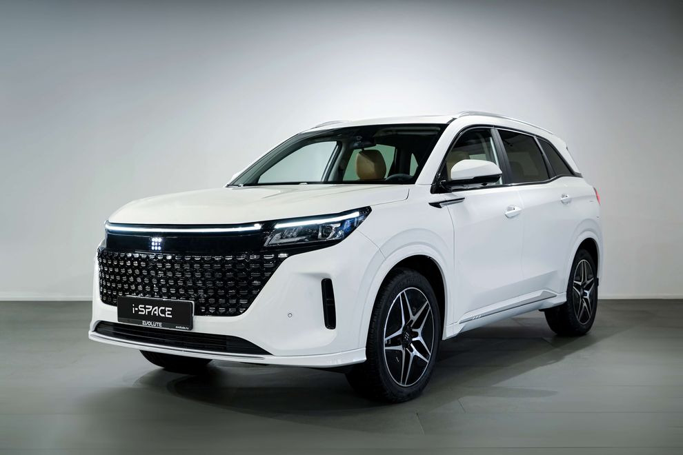 Семиместный кроссовер EVOLUTE i-SPACE будут собирать на заводе под Липецком