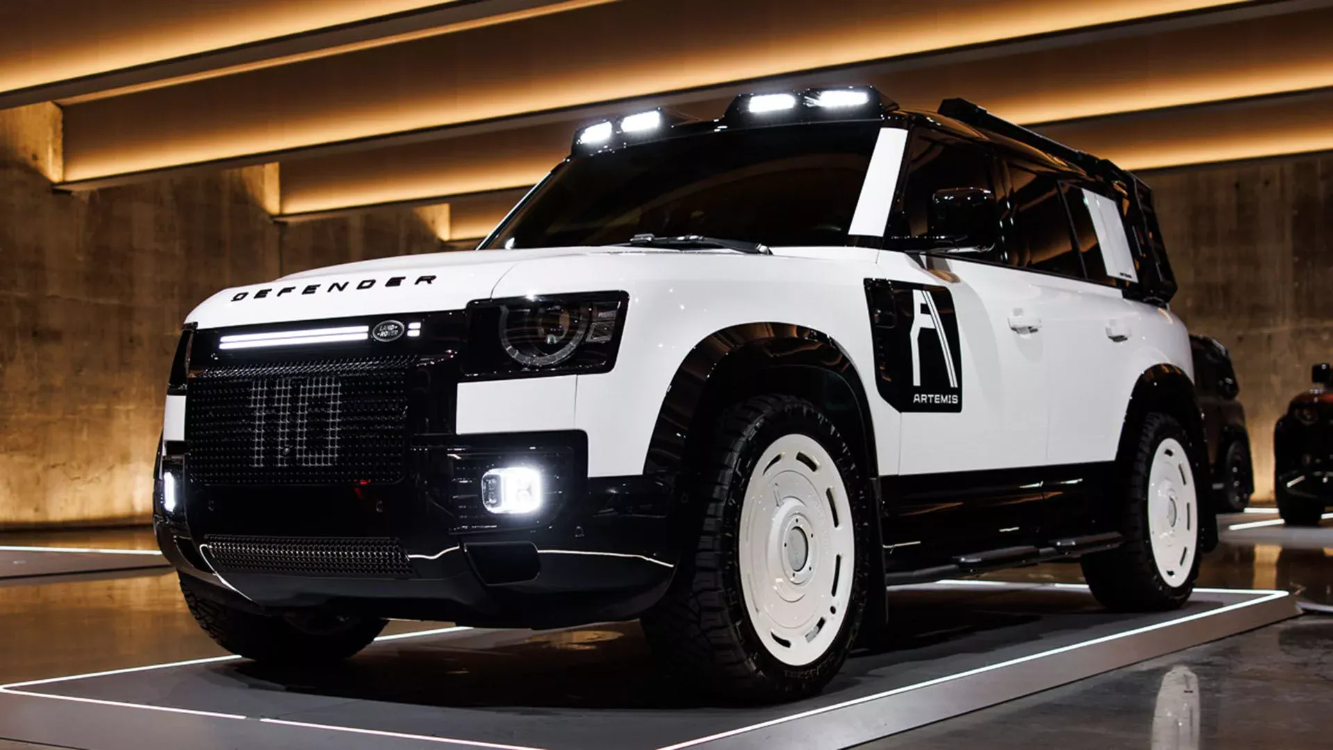 Artemis K2 Defender: роскошный внедорожник с характером