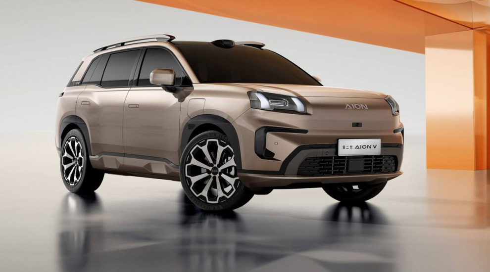 В РФ стартовали продажи кроссовера GAC Aion V