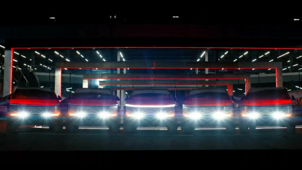 Tesla отметит рождественские праздники световым шоу Cybertruck