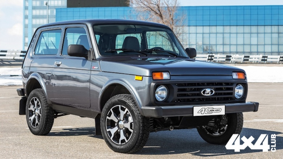 "АвтоВАЗ" показал юбилейную Lada 4x4