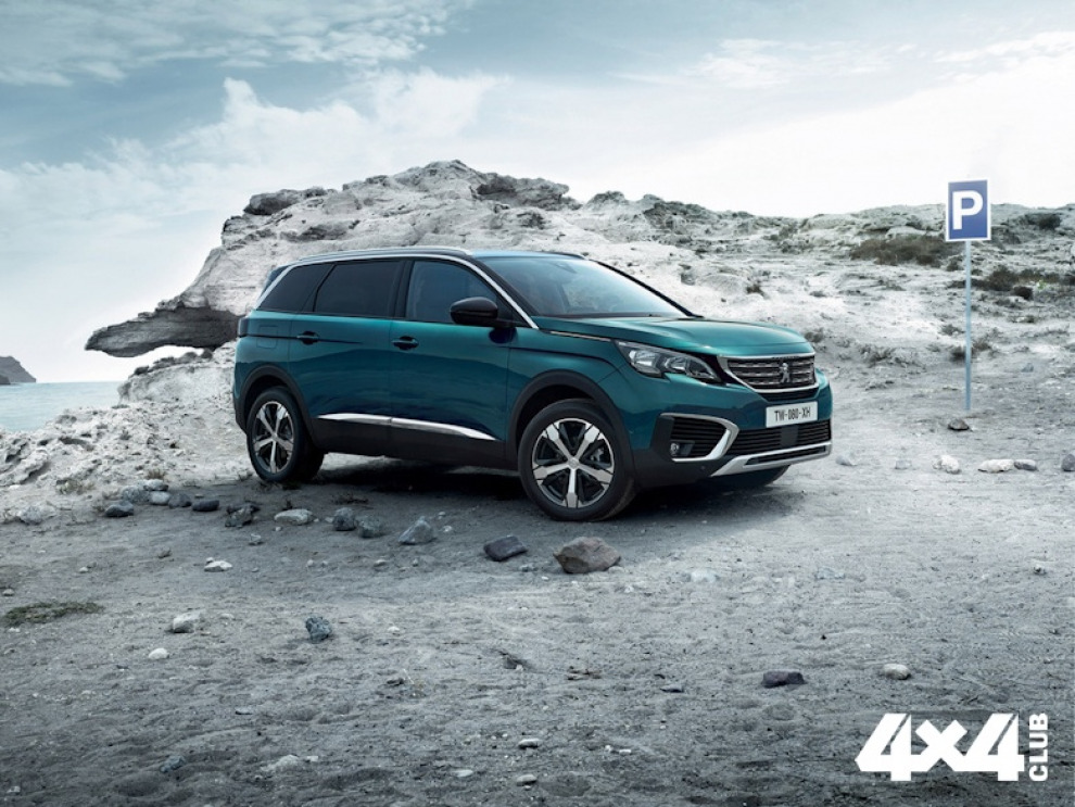 Названы российские цены на 7-местный кроссовер Peugeot