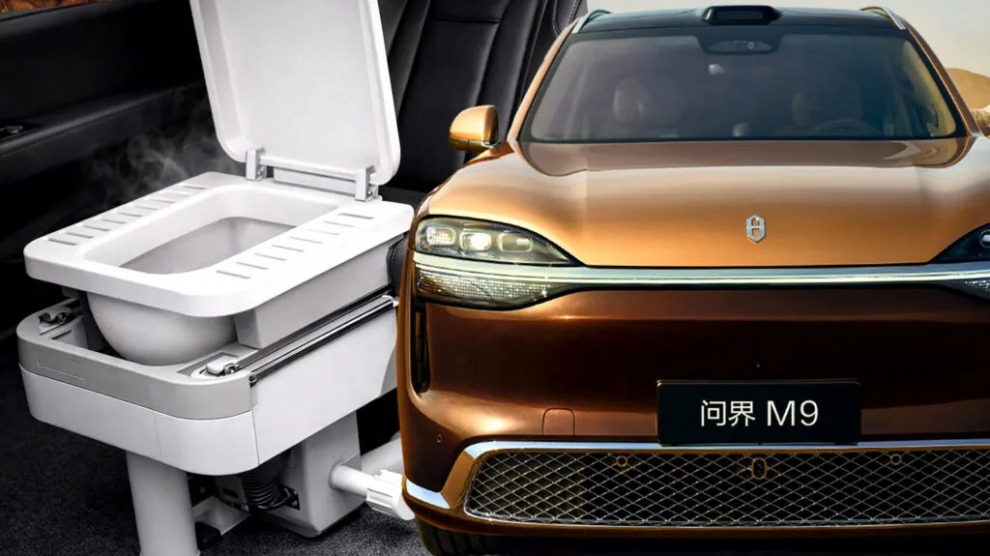 Туалет в салоне кроссовера. Ноу-хау или излишество?