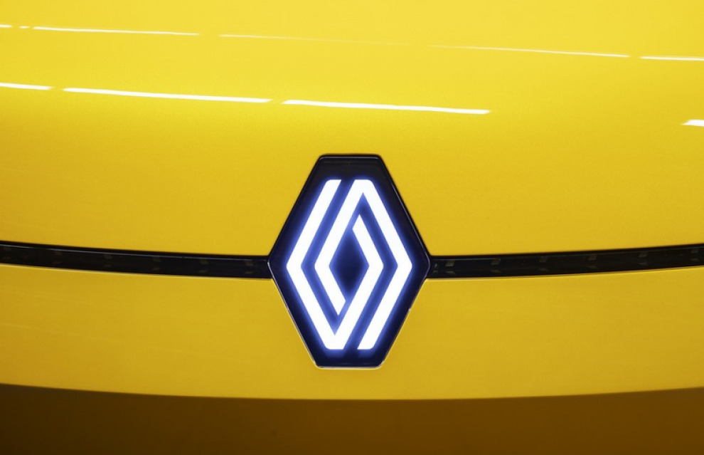 Renault сменила логотип