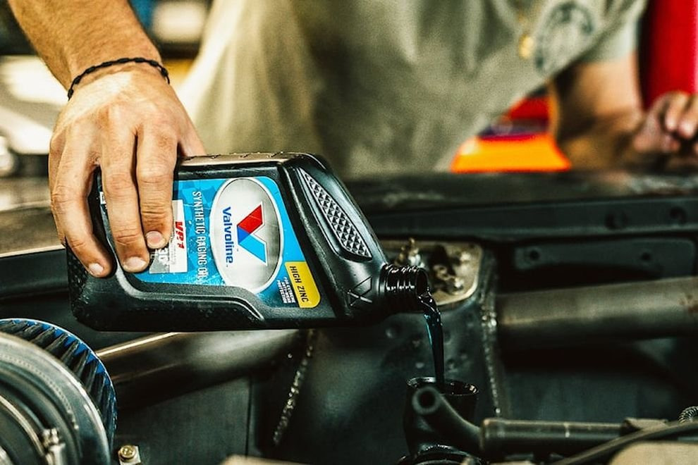 Практические вопросы: Как подобрать моторное масло?