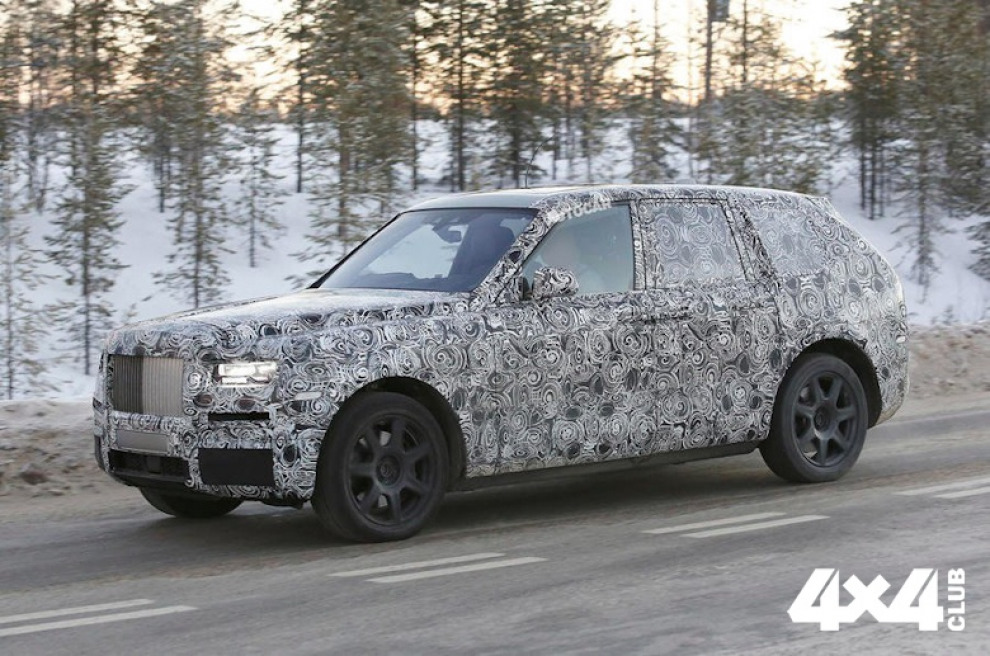 Rolls-Royce выпустит кроссовер в 2018 году