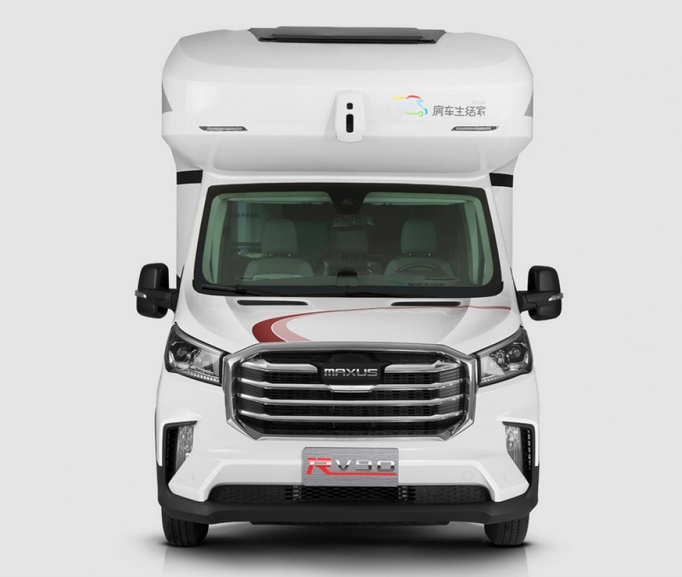 Взгляните на двухэтажный автодом от Maxus: там есть даже лифт!