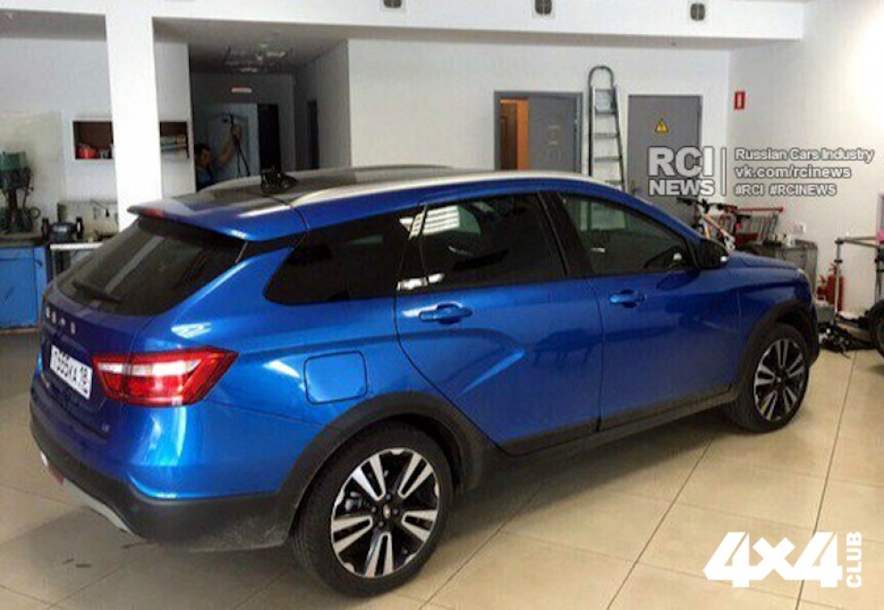 Появились фото самой дорогой внедорожной версии Lada Vesta SW Cross