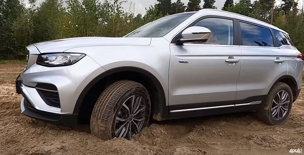 Самый внедорожный кроссовер! Geely Atlas Pro AWD 