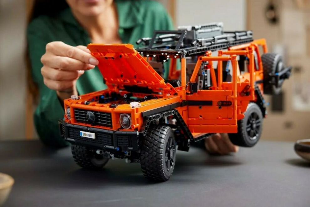 45-летие Mercedes G-класса LEGO отмечает набором из 2 891 детали