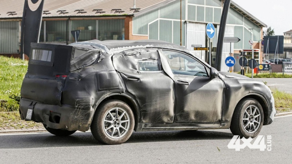 Alfa Romeo приступила к тестам кроссовера. Покажут машину в ноябре