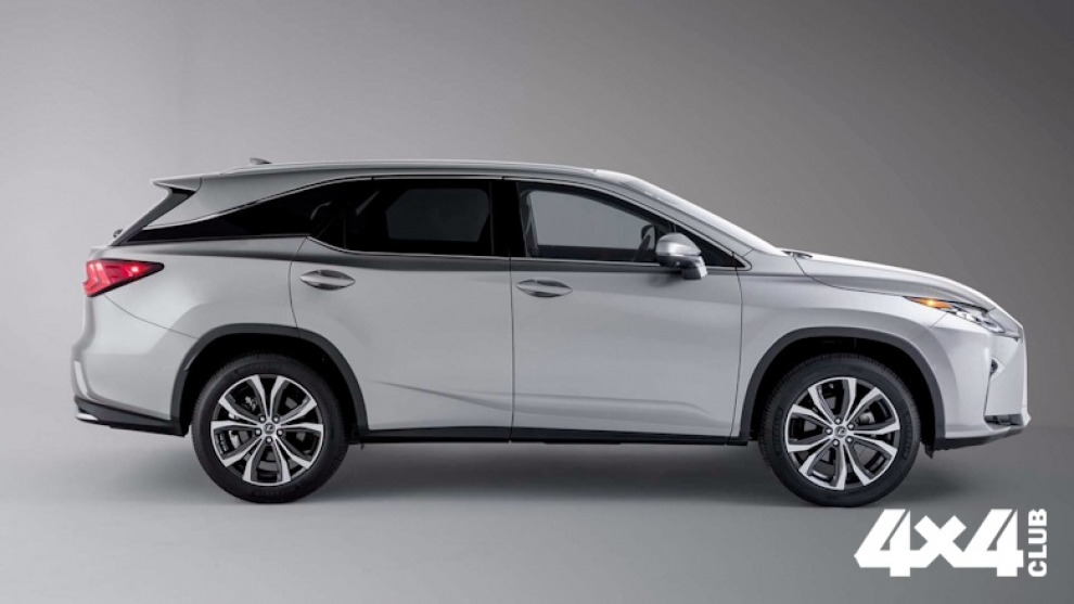 Названы российские цены на семиместный Lexus RX