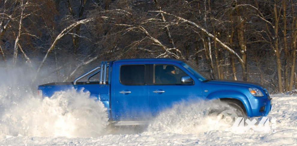 Простоватые пикапы Mazda BT-50 не даром зовут «рабочими лошадками», но стоит ли покупать их подержанными?