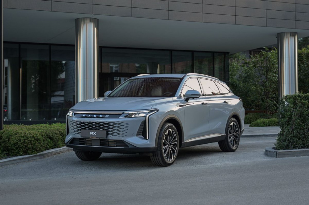 EXEED RX: триумф искусства и технологий