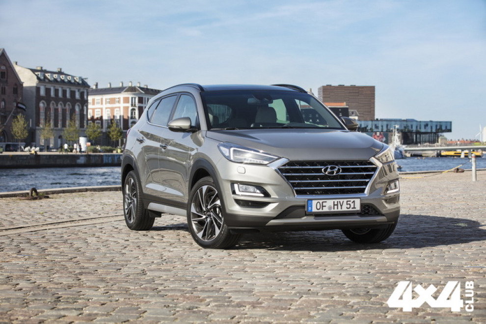 Hyundai Tucson обзавелся гибридным двигателем