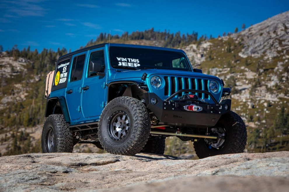 Подготовленный к суровому бездорожью Jeep разыграют в лотерею