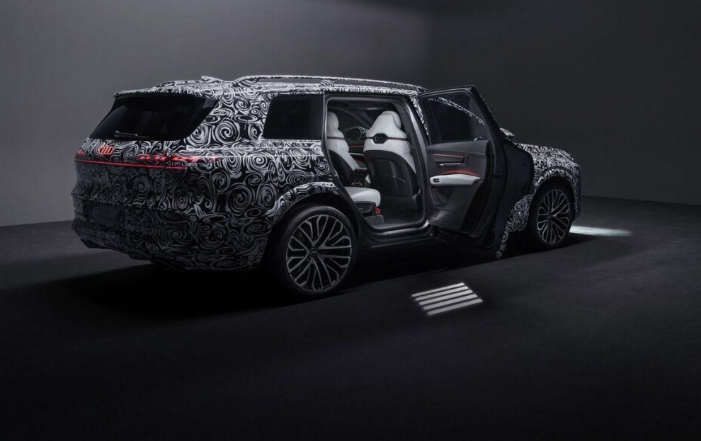 AUDI Q9 готовится к премьере. Что известно о флагманском кроссовере?