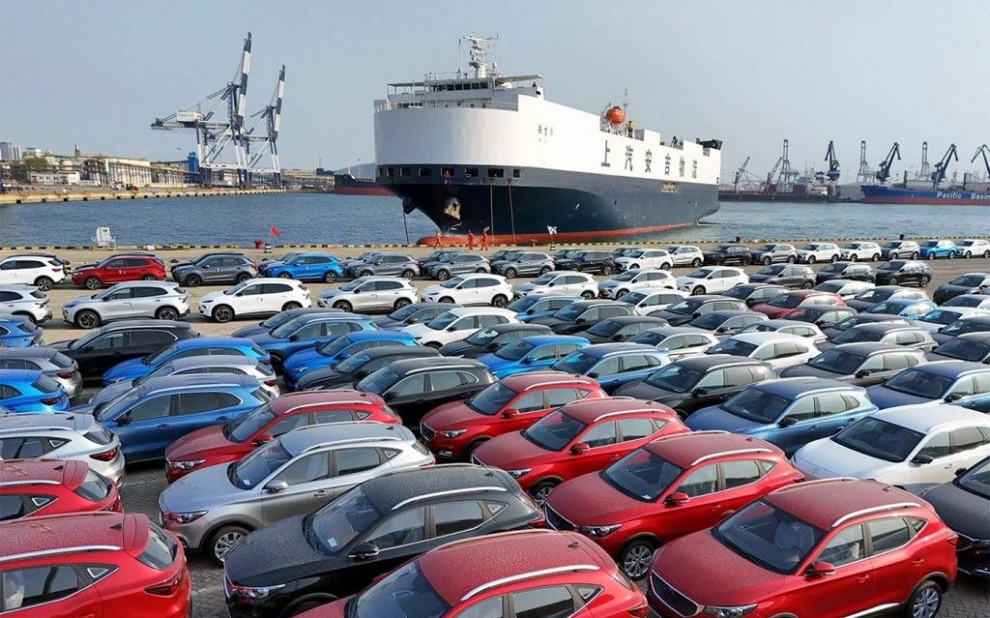 Китай перекрывает кислород. Заморозка поставок новых машин бьёт по рынку