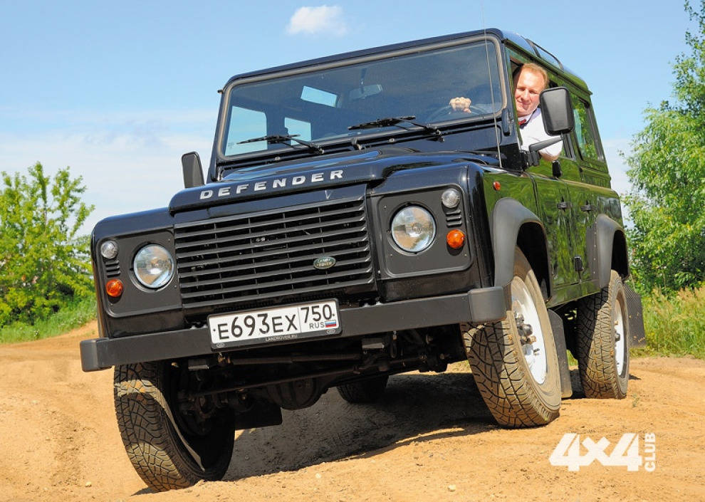 Месяц на самом простом Land Rover Defender