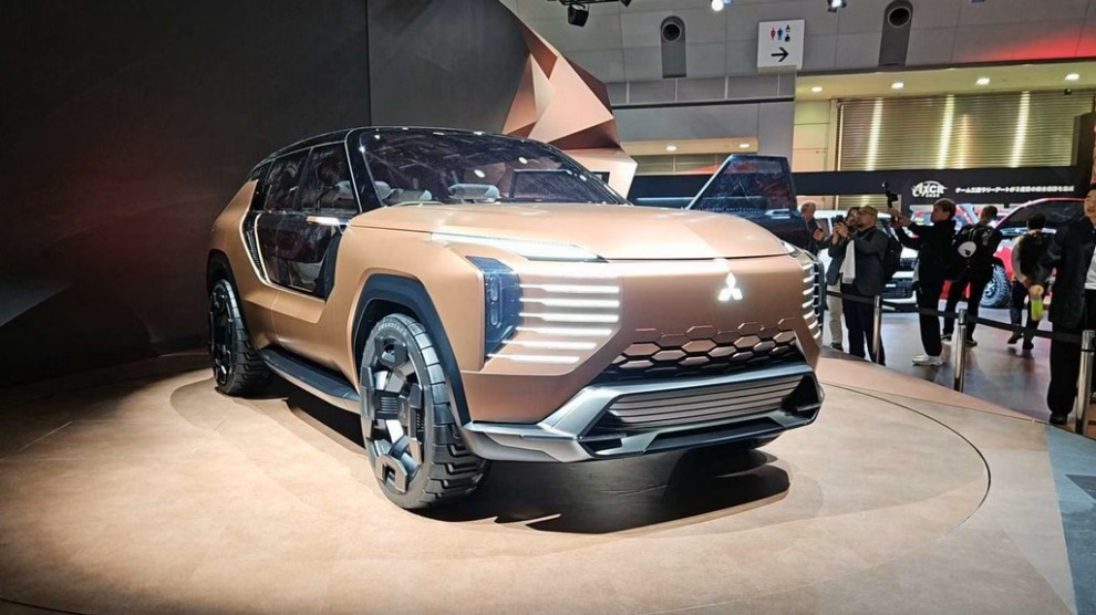 Mitsubishi Elevance – намёк на возвращение легендарного внедорожника