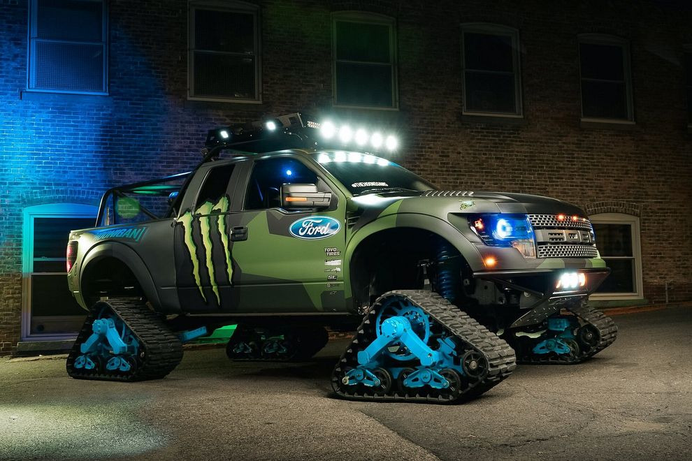 Гусеничный Ford F-150 RaptorTRAX Кена Блока продадут за 200 тысяч долларов (видео)