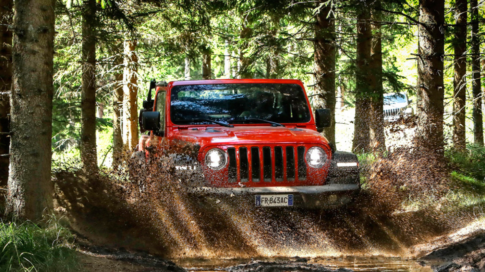 Jeep выпустил заводской лифт-комплект для Wrangler и Gladiator