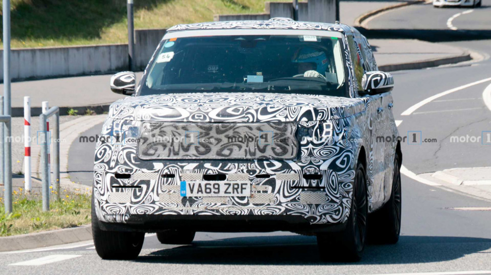 Следующее поколение Range Rover начали тестировать на Нюрбургринге