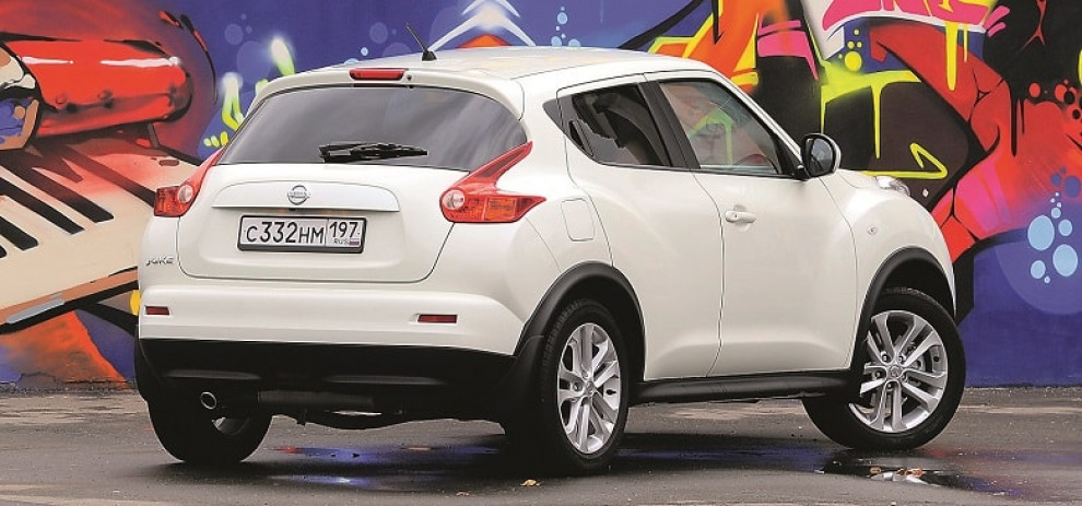 Немного б/у. Дорестайлинговый Nissan JUKE. Их по-прежнему очень много