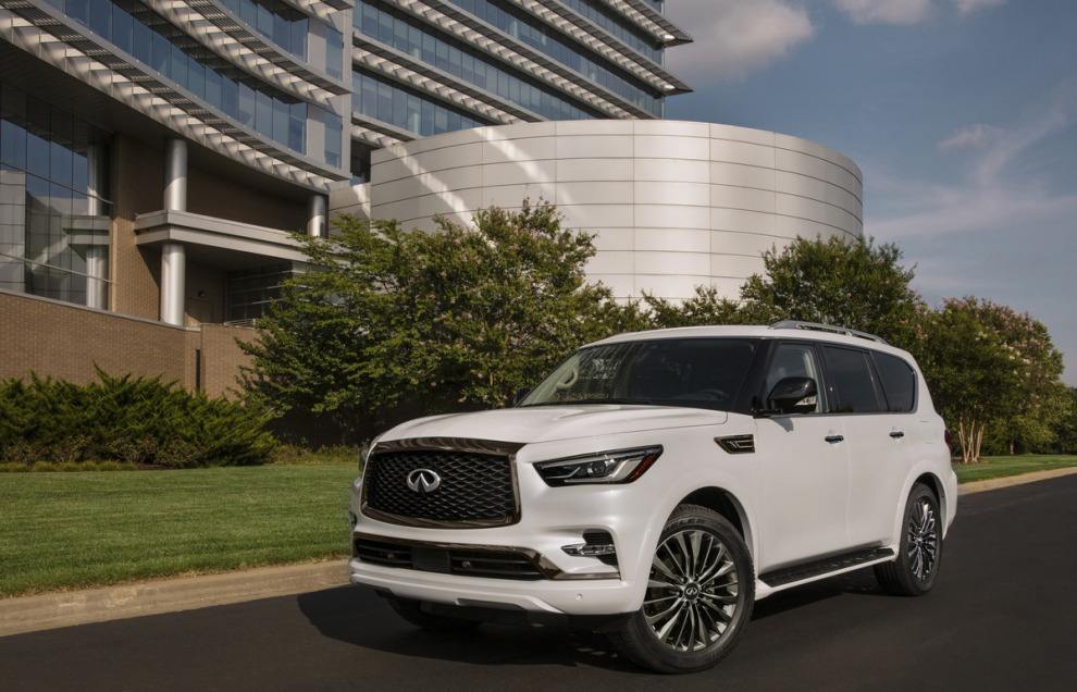 В Infiniti обновил QX80. Теперь у него новая мультимедиа